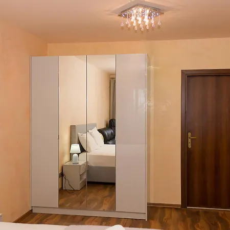 Gem 2bd Flat With Sunny Balcony By Flat Mаnager 公寓