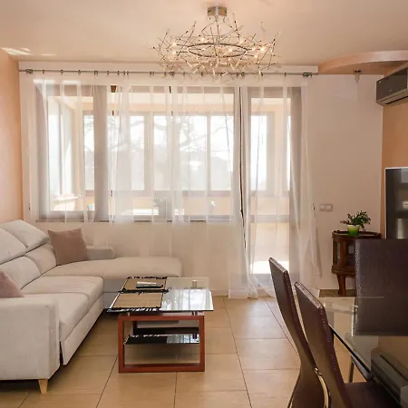 Gem 2bd Flat With Sunny Balcony By Flat Mаnager דירה וארנה