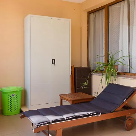 Gem 2bd Flat With Sunny Balcony By Flat Mаnager 瓦爾納