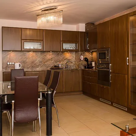 Gem 2bd Flat With Sunny Balcony By Flat Mаnager 公寓 瓦爾納