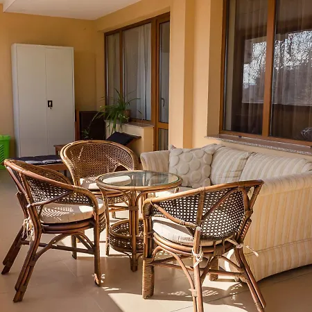 Gem 2bd Flat With Sunny Balcony By Flat Mаnager Apartman *