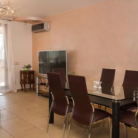 Gem 2bd Flat With Sunny Balcony By Flat Mаnager Apartamento Varna