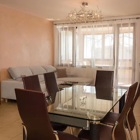 Apartman Gem 2bd Flat With Sunny Balcony By Flat Mаnager Várna
