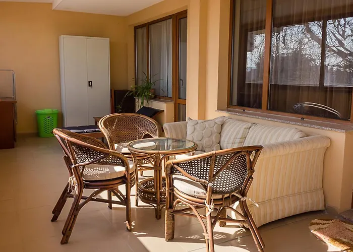 Gem 2bd Flat With Sunny Balcony By Flat Mаnager 아파트 *