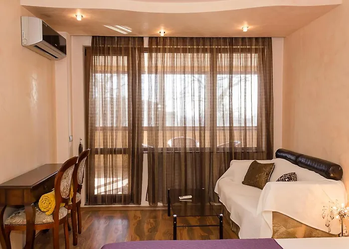 아파트 Gem 2bd Flat With Sunny Balcony By Flat Mаnager *