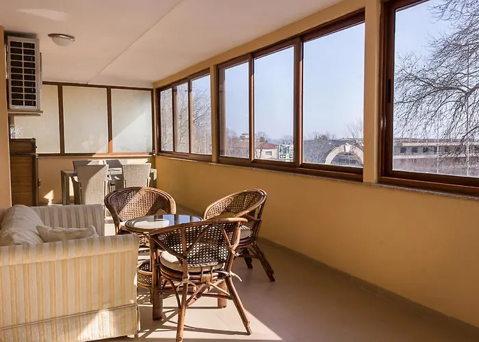 Gem 2bd Flat With Sunny Balcony By Flat Mаnager * 바르나